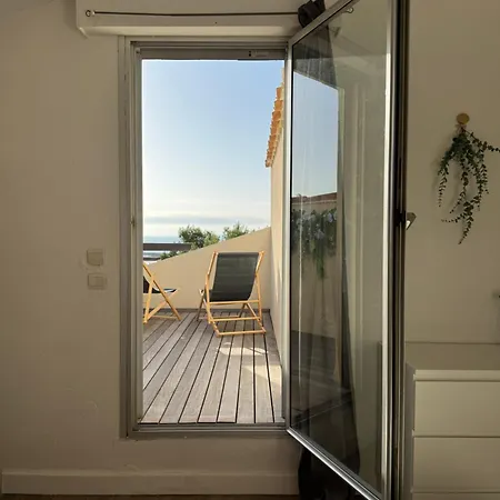 Le Solarium Au Bord Des Flots