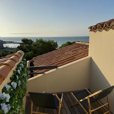 Le Solarium Au Bord Des Flots