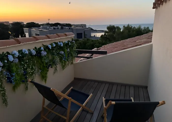 Le Solarium Au Bord Des Flots Sète